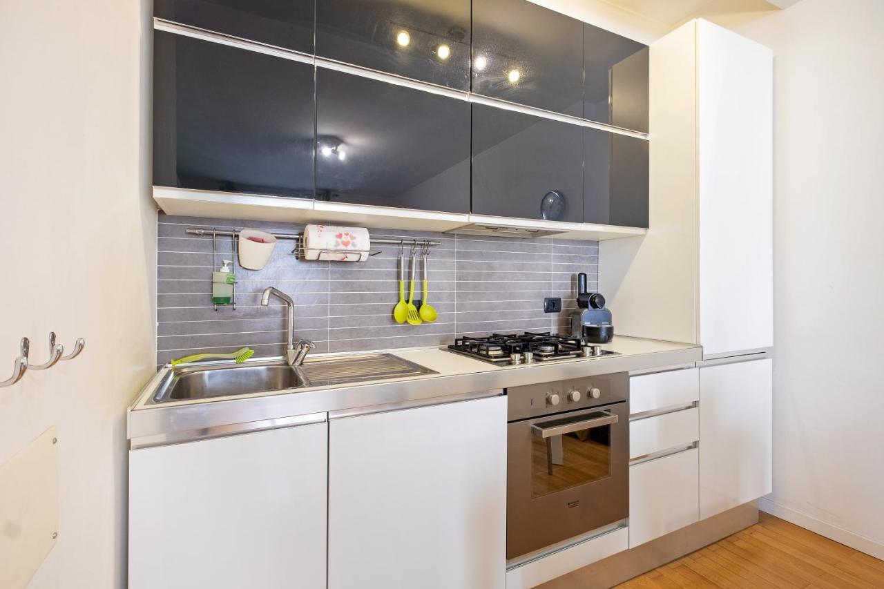 Appartamento Joivy Lovely Flat For 4 With Balcony Near Porta Romana *